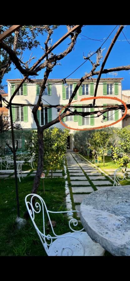 Amazing New Property In The Heart Of The Old Town Of 昂蒂布 外观 照片