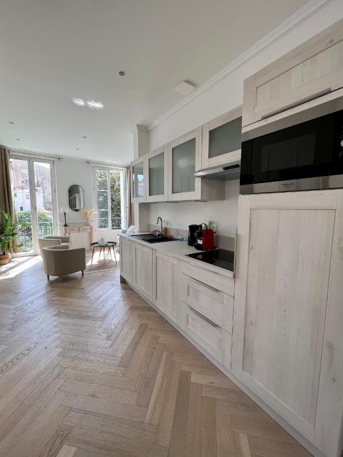Amazing New Property In The Heart Of The Old Town Of 昂蒂布 外观 照片