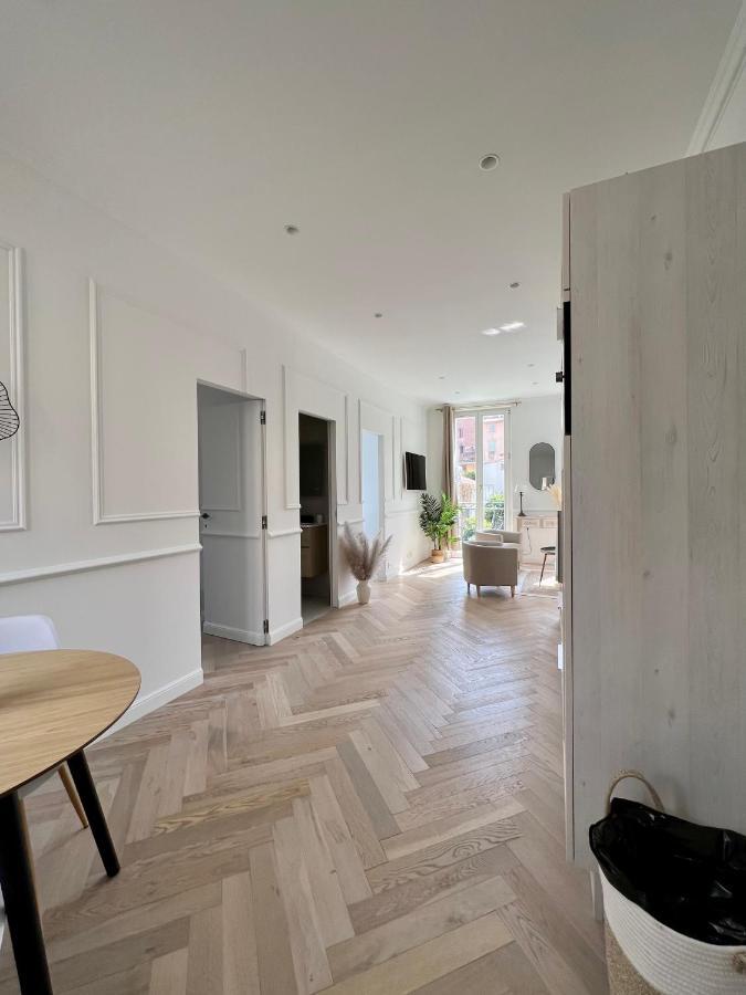 Amazing New Property In The Heart Of The Old Town Of 昂蒂布 外观 照片