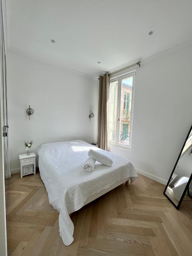 Amazing New Property In The Heart Of The Old Town Of 昂蒂布 外观 照片