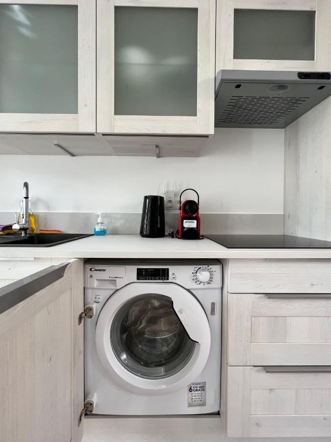 Amazing New Property In The Heart Of The Old Town Of 昂蒂布 外观 照片